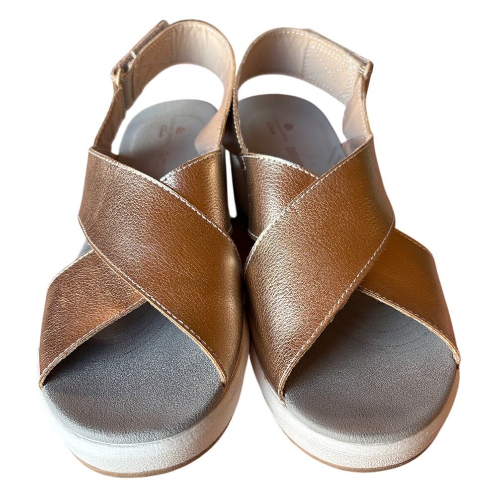 Clarks Rose Gold Metallic Cloudstepper Platform Sandals size 8.5 - Picture 4 of 13